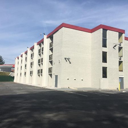 Peachtree Inn&Suites Doraville Exterior foto